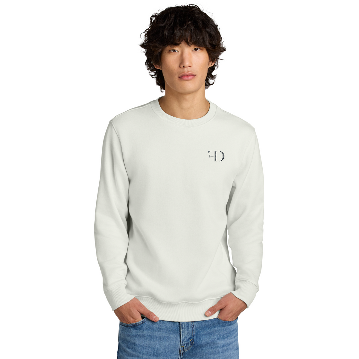 District Perfect Weight Fleece Crew — model